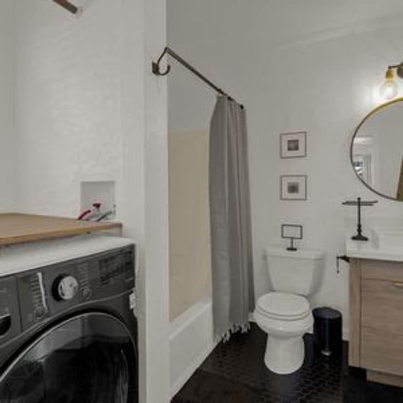 Experienced and Trained Cleaners's image